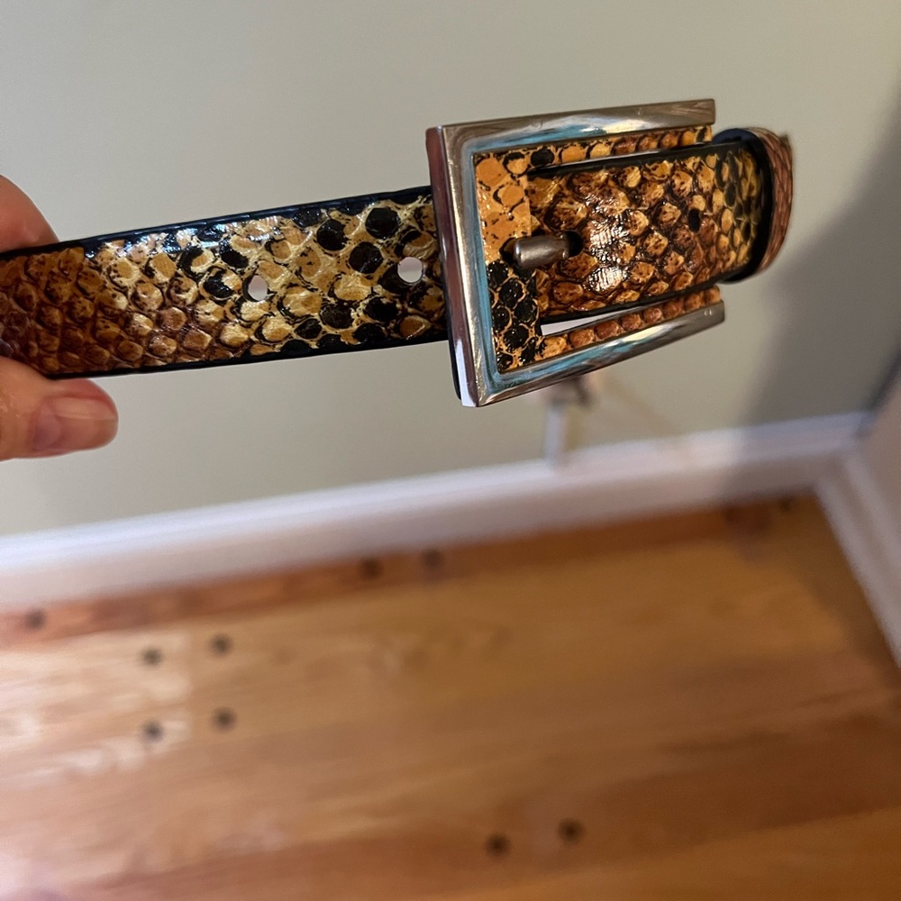 SNAKESKIN BELT FAUX 1” wide, 39 “ long. Adjustable. Smart Rectangular Bu… - Picture 2 of 6